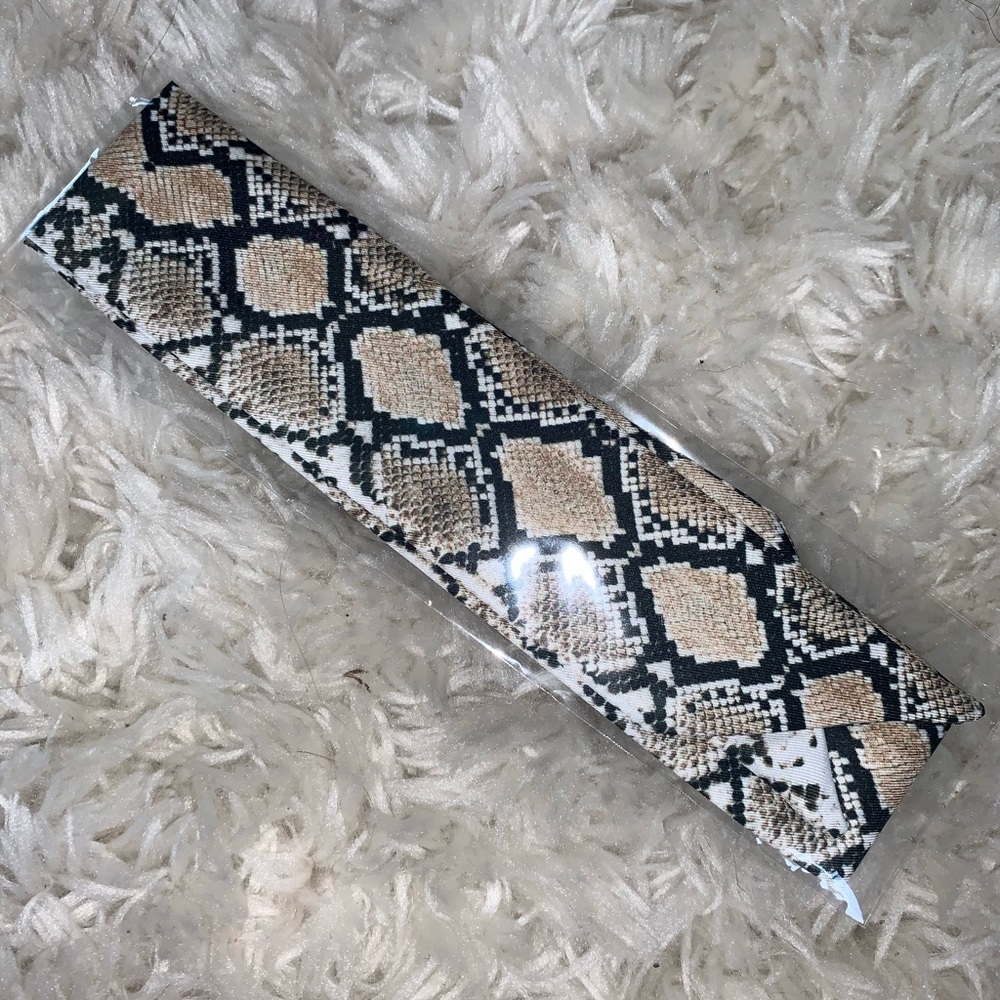 Snake print headband🐍